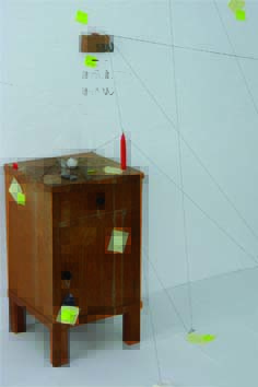 Kick- off
Rauminstallation, Experiment, 2009Gefundene Gegenstände wurden forschend nach einer eigenen
Gesetzmässigkeit zueinanderin Bezug gesetzt. Die Gedanken dazu wurden
notizhaft darin verwoben.
Raumgrösse: 6,5 x 5,3 x 2,7 Meter